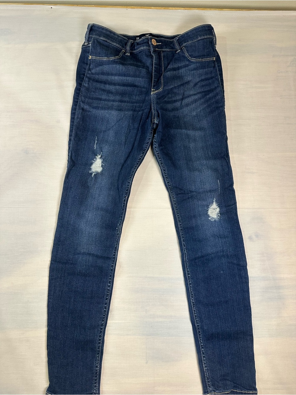 Hollister High-Rise Jeggings in Dark Indigo with Distressing - Picture 2 of 6